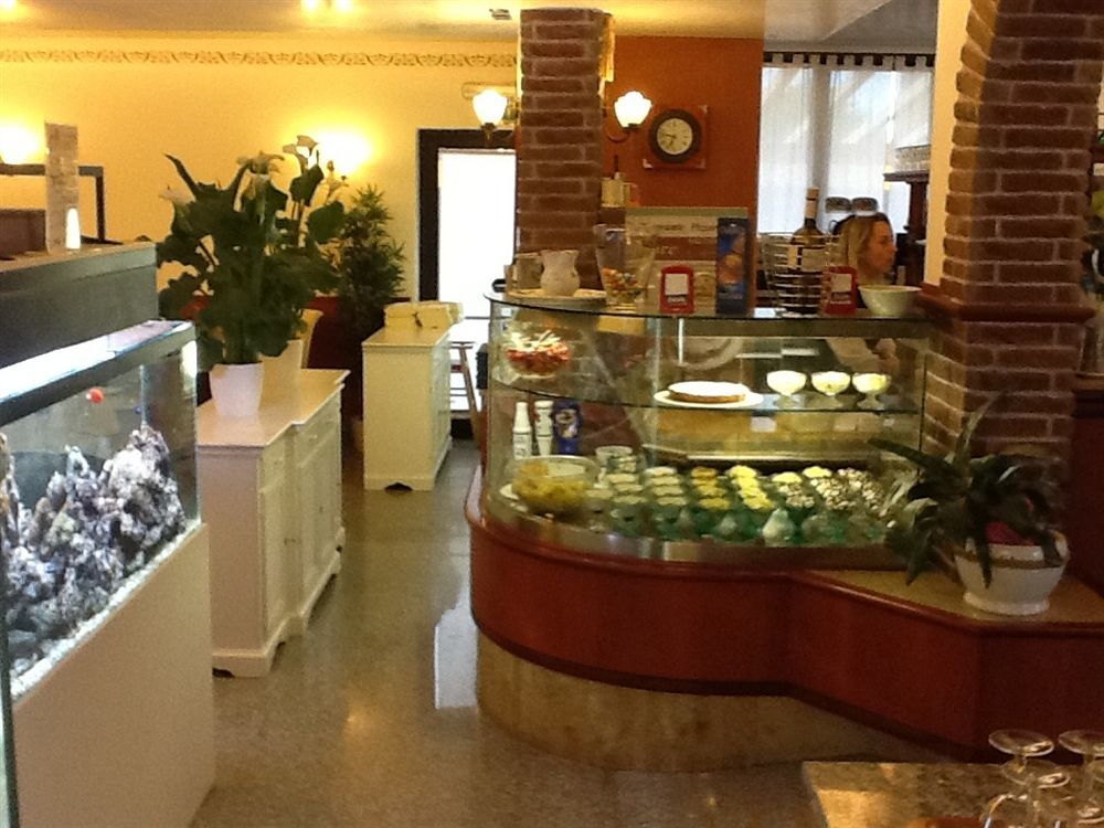 Hotel Belfiore Salzano Екстериор снимка