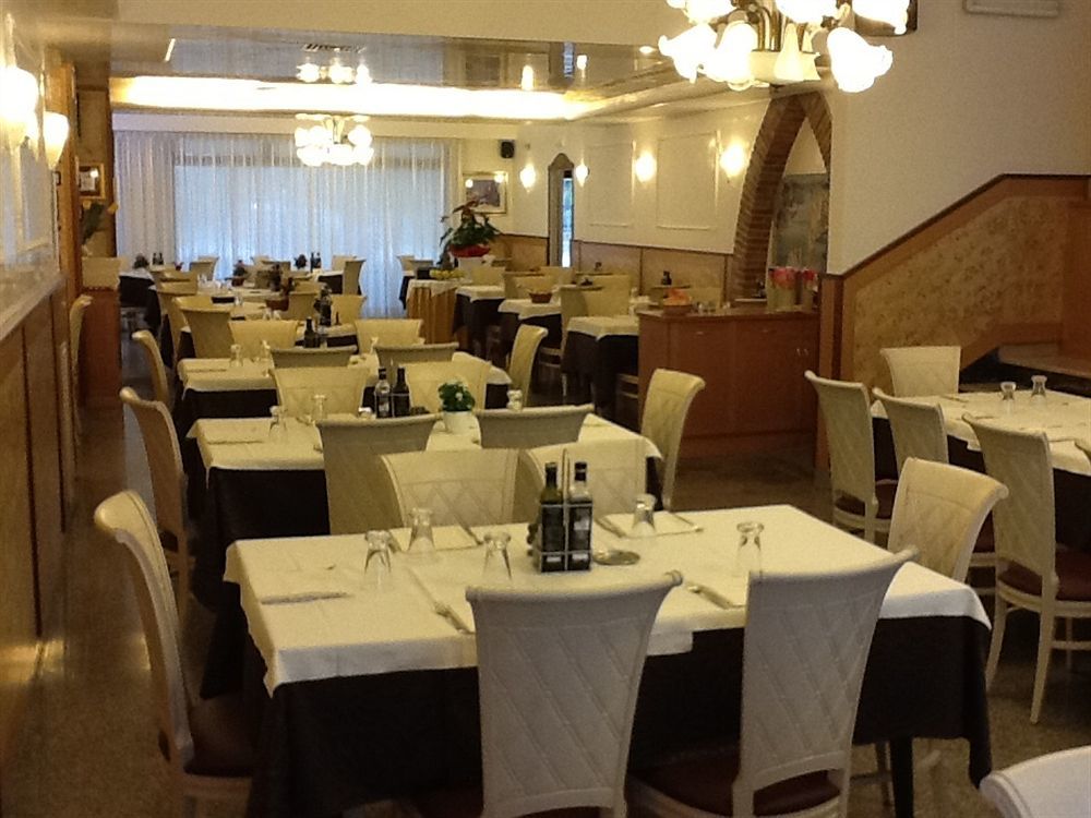 Hotel Belfiore Salzano Екстериор снимка
